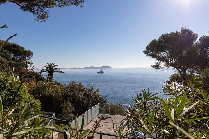 Bastidon con terrazza e accesso al mare a Carqueiranne in Carqueiranne, Parco nazionale di Port-Cros