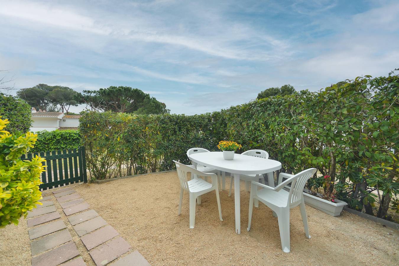 Apartamento entero, Disfruta de una estancia cómoda y relajante en este apartamento luminoso con jardín privado in Platja d'Aro, Costa Brava