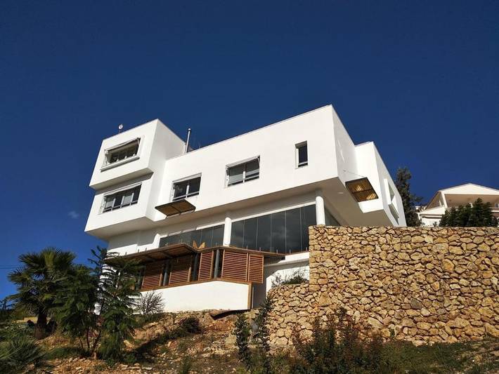 Villa voor 8 personen, with Balkon and Terras as well as Tuin and Zwembad in Gandia