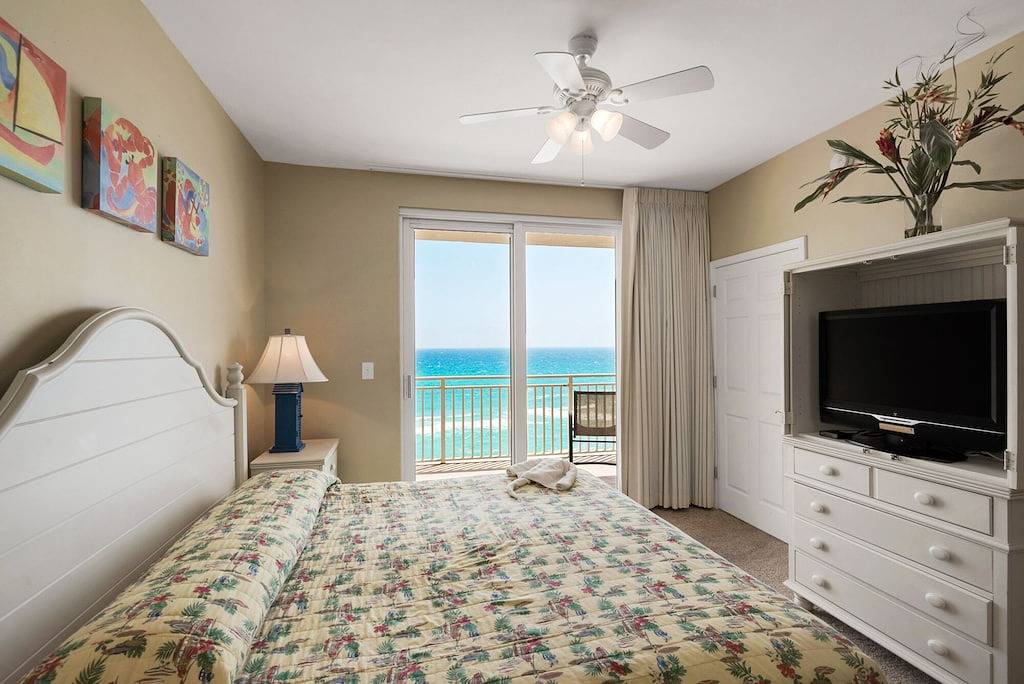 Vacation Apartment for 6 Guests in West Panama City Beach, Emerald Coast