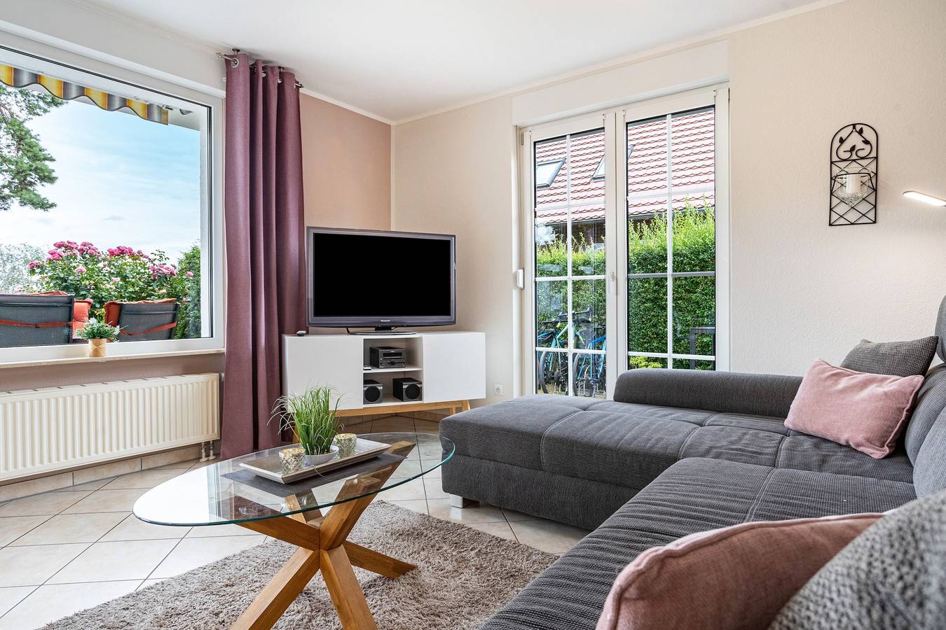 Ganze Wohnung, Apartment 'Haus 7 Eg' mit Seeblick, privater Terrasse und Wlan in Röbel, Müritz