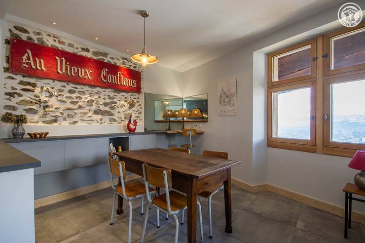 Gîte pour 4 personnes, avec Balcon et Terrasse à Albertville