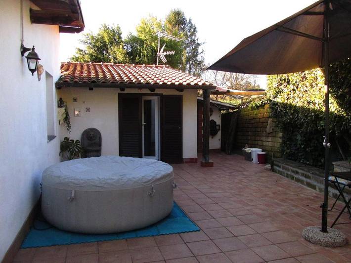 Villa per 4 persone, con giardino e idromassaggio nonché piscina ai Castelli Romani