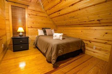 Log Cabin for 8 Guests in Broken Bow, Broken Bow Lake, Picture 3