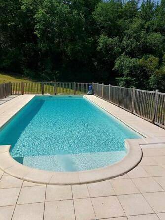Location de vacances pour 2 personnes, avec jardin ainsi que vue et piscine, animaux acceptés à Proissans - 3