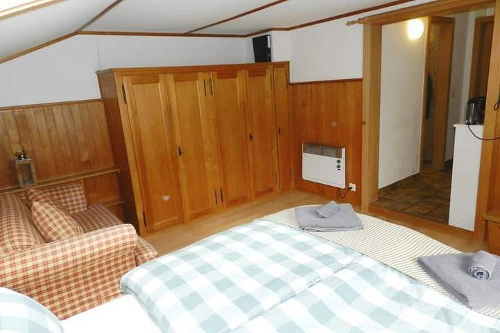 Ganze Wohnung, Studio Oehrli Studio, Dusche oder Bad, Wc 2-Bettwohnung in Gstaad, Saanen