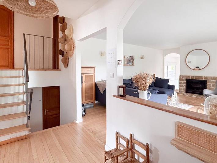 Location de vacances pour 10 personnes, avec Terrasse ainsi que Jardin et Piscine à Quetigny