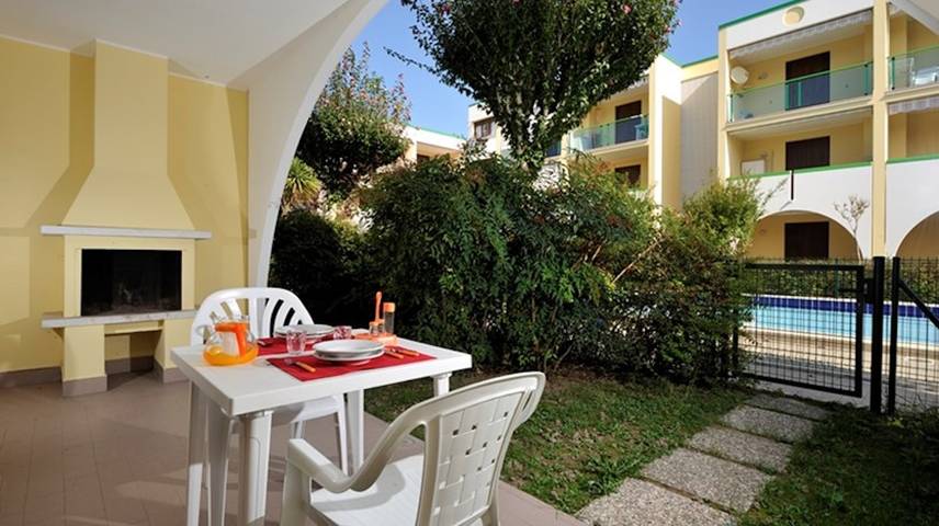 Holiday apartment for 8 people, with garden and terrace, with pets - 1