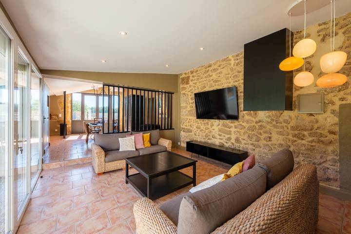 Gîte pour 6 personnes, avec piscine et terrasse à Suze-la-Rousse - 2