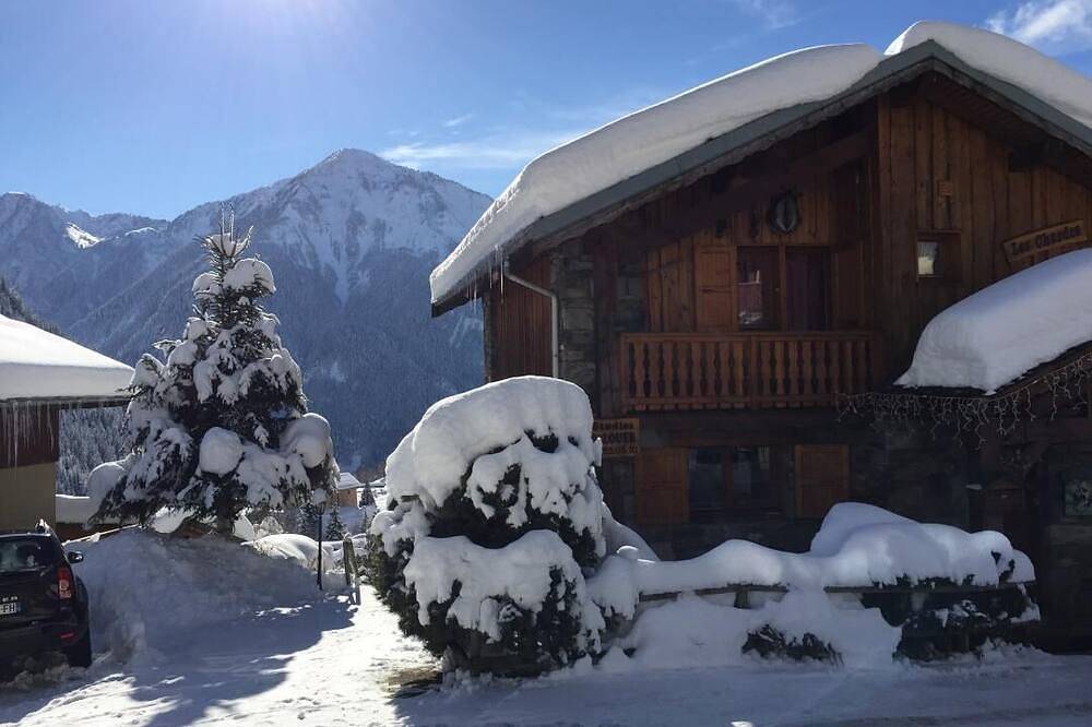 Apartamento entero, At The Foot Of The Champagny En Vanoise Slopes La Plagne-Paradiski Parc De La Vanoise in Champagny-en-Vanoise, Parque Nacional de Vanoise