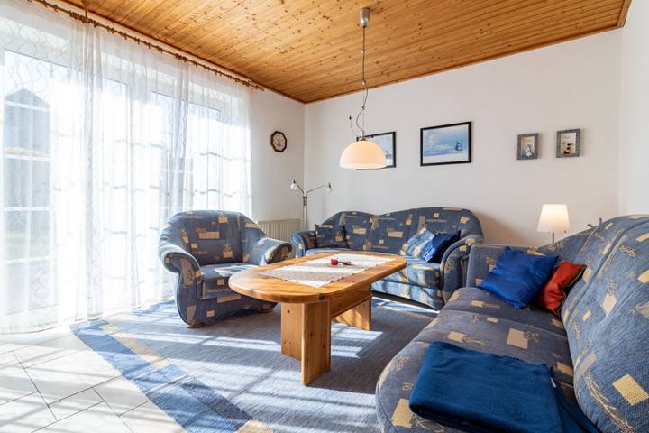 Ferienwohnung für 5 Personen, mit Terrasse und Garten in Hooksiel, Wangerland