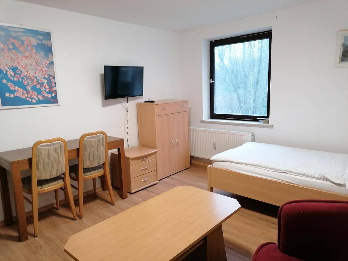 Ganze Ferienwohnung, Monteurunterkunft Haus Max & Moritz in Böbrach, Ostbayern