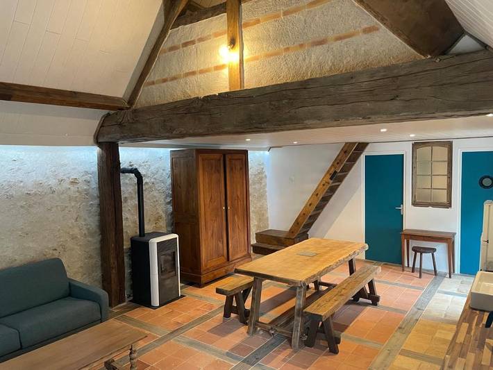 Location de vacances pour 5 personnes, avec Terrasse ainsi que Jardin et Vue à Saint-Étienne-de-Chigny