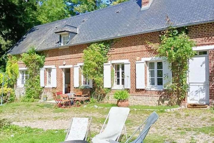 Location de vacances pour 9 personnes, avec jardin à Sassetot-le-Mauconduit