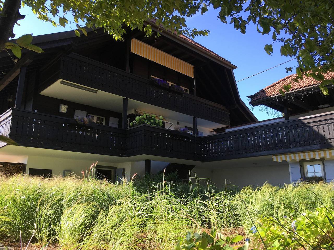 Ganze Wohnung, Ferienwohnung 'Deluxe' mit Bergblick, privater Terrasse und Wi-Fi in Höchenschwand, Südschwarzwald