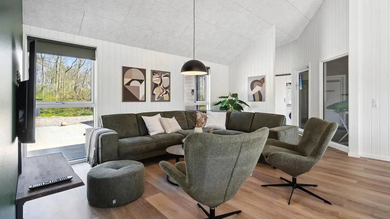 Ferienhaus für 24 Personen (292 m²) in Ivenack in Ivenack, Mecklenburgische Seenplatte