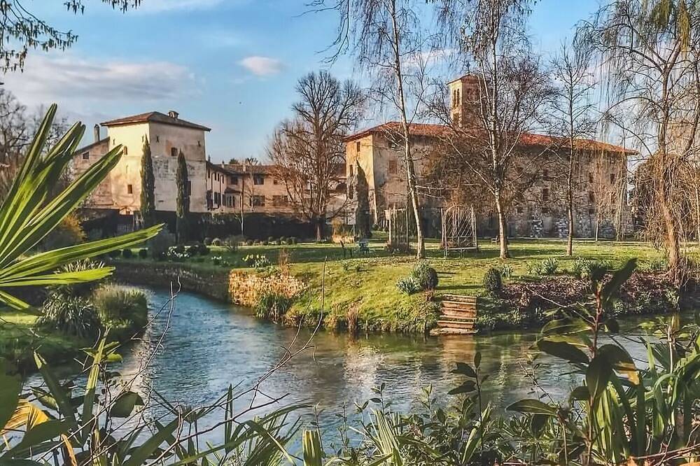 V.Großzügiges Haus im Schloss mit Garten, nahe Meer, zwischen Triest und Venedig in Strassoldo, Cervignano del Friuli
