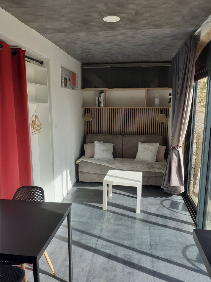 Gîte pour 2 personnes, avec terrasse et jardin ainsi que jacuzzi et piscine, animaux acceptés dans l' Aveyron - 3