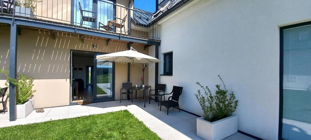 Ferienwohnung für 4 Personen, mit Ausblick und Garten sowie Seeblick - 1