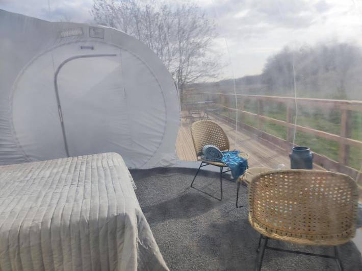 Tente pour 4 personnes, avec jardin et jacuzzi dans l' Isère - 4