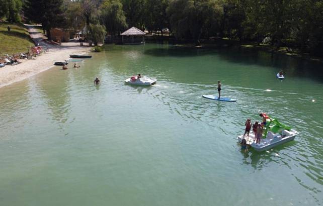 Location de vacances pour 4 personnes, avec Jardin et Piscine dans Beaumontois en Périgord - 4