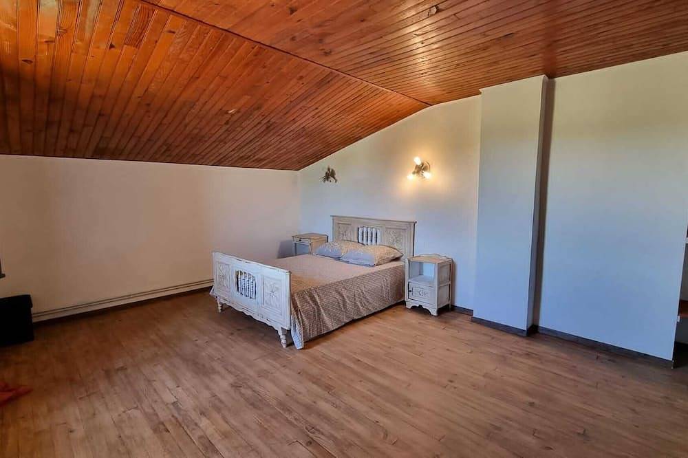 Magnificent country house in Condom, Gers