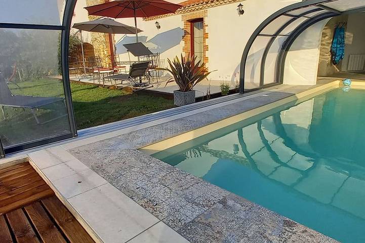 Gîte pour 8 personnes, avec jardin et terrasse, animaux acceptés