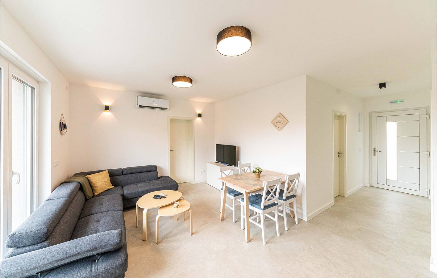 Ganze Ferienwohnung, Ferienwohnung für 4 Personen mit Pool in Kastel Novi, Kaštela