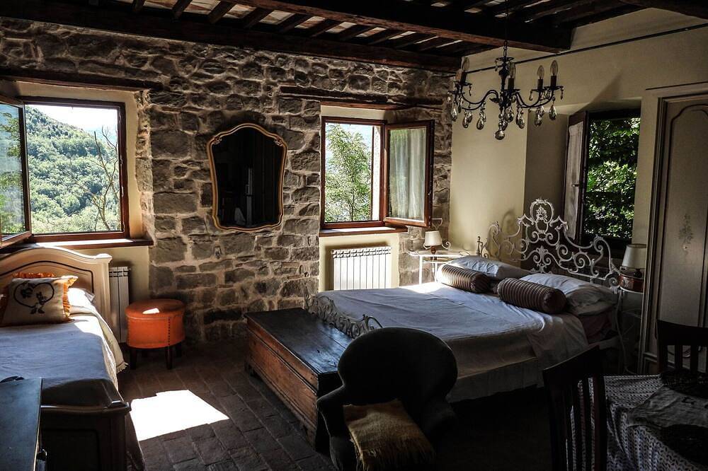 Casa di Campagna a Forcella con 2 camere da letto e 5 posti letto in Roccafluvione, Parco nazionale dei Monti Sibillini