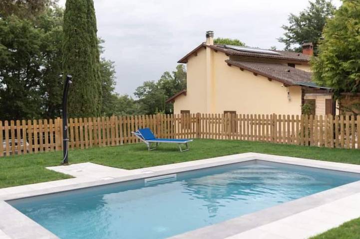Ferienhaus für 7 Personen, mit Pool und Garten - 1