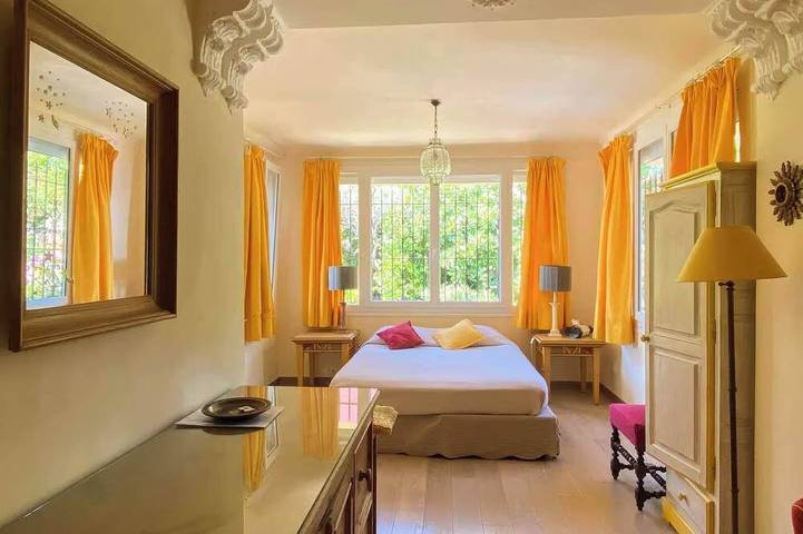 Location de vacances pour 8 personnes, avec jacuzzi et jardin ainsi que balcon et piscine dans Port de la Figueirette - 3