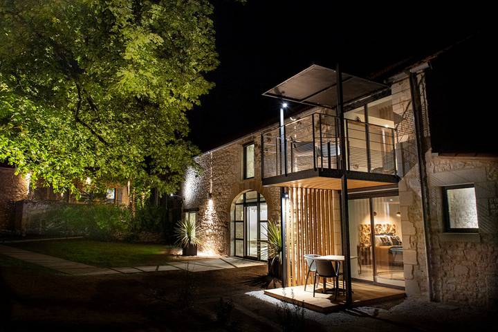 Chambre d’hôte pour 2 personnes, avec jardin ainsi que piscine et jacuzzi - 1