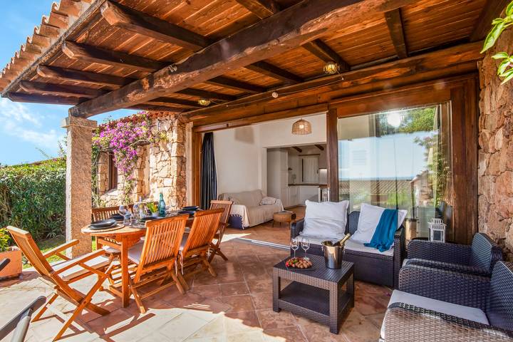 Ferienhaus für 5 Personen, mit Meerblick und Kinderpool in Punta Molara