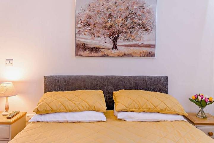 Ganze Wohnung, 2 Bed in Brixham (oc-bx078) in Brixham, Torbay