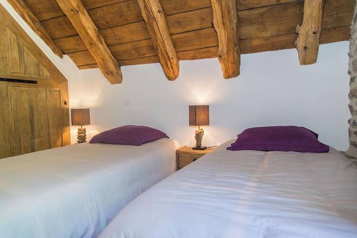 Location de vacances pour 5 personnes, avec jardin à Le Bleymard - 4