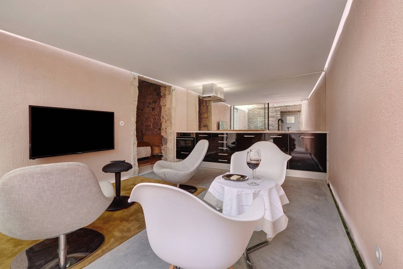 Appartement 'Lxfactory Terrace Lisbon Loft' met terras & Wi-Fi, foto 9