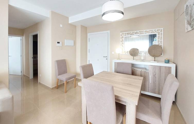 Apartamento vacacional entero, Apartamento con vistas al mar, piscina, WiFi y aparcamiento cerca de Playa Cudolà in Cabanes, Costa del Azahar