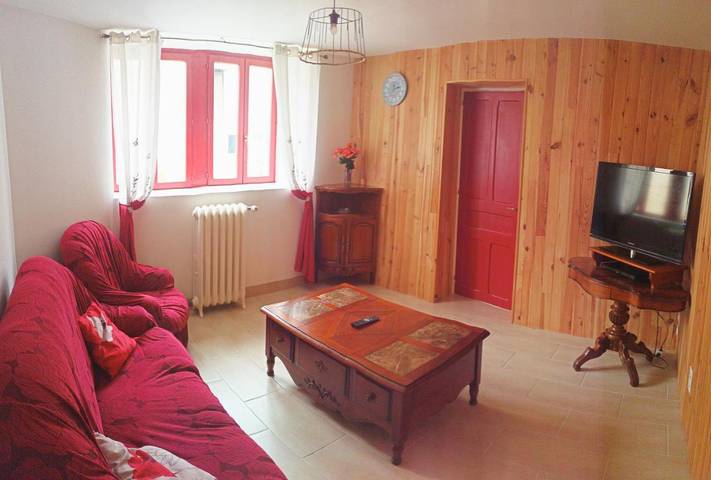 Location de vacances pour 8 personnes, avec vue et jardin, animaux acceptés à Beurières - 3