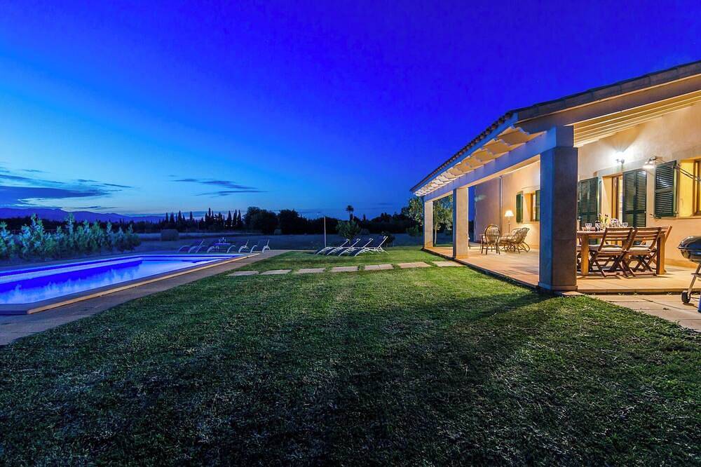 Casa vacanza a Muro a partire da 340€ a notte