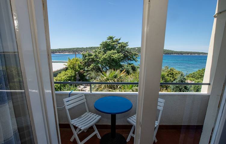 Zimmer für 2 Personen, mit Balkon/Terrasse auf Rab