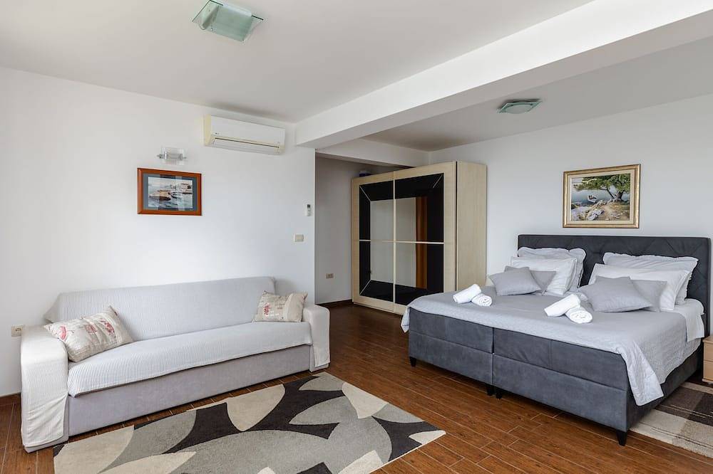 Villa on the beach with private pool in Mimice, Split-Dalmatia