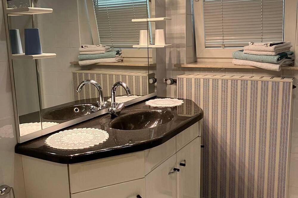 Ganze Wohnung, Ferienwohnung Glaser - Appartement/Fewo, Dusche und Bad, Wc, 1 Schlafraum in Silz (Pfalz), Trifelsland