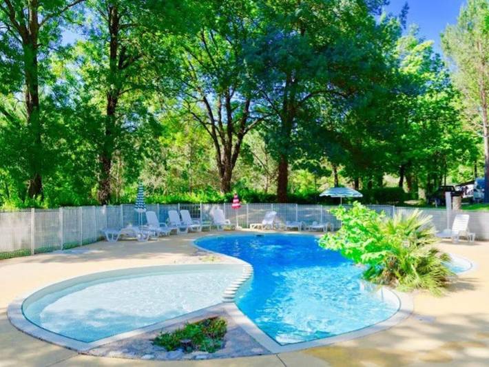 Location de vacances pour 6 personnes, avec piscine à Les Aires - 4