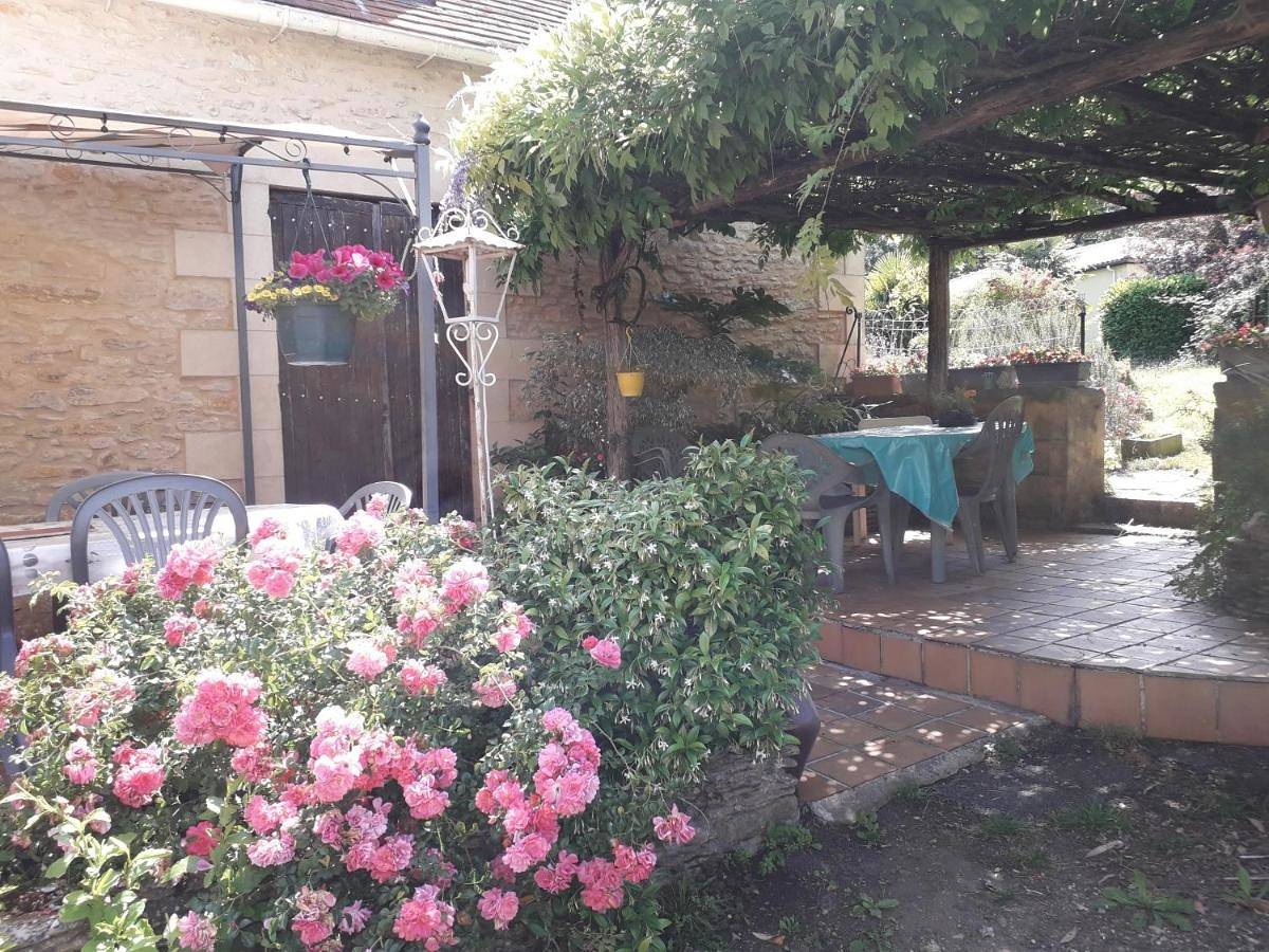 Two Connecting Double Rooms in Marcillac-Saint-Quentin, Périgord Noir