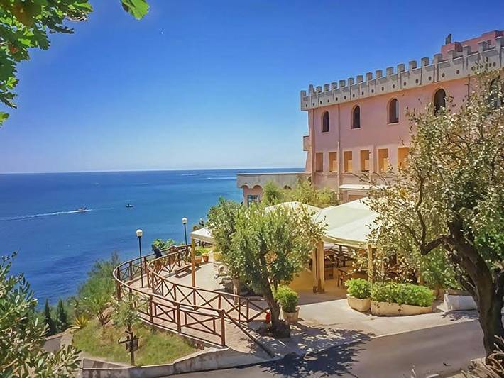 Hotel per 2 persone, con piscina per bambini e piscina nonché panorama e giardino - 1