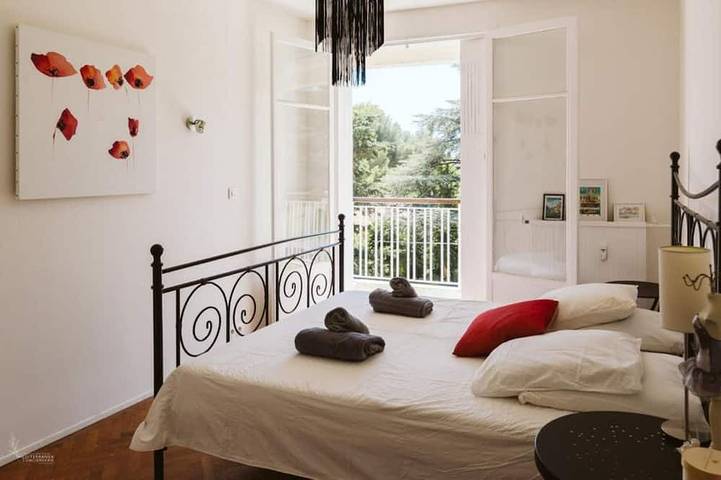 Gîte pour 4 personnes, avec piscine et balcon dans Casino De Cassis - 2