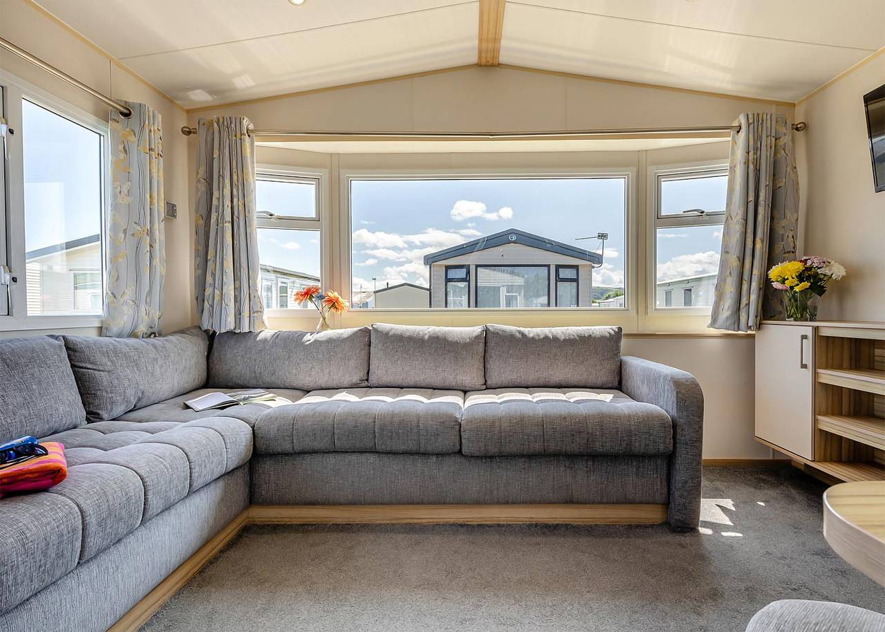 Bronze 2 Bedroom Caravan, Sleeps 6 in Shanklin, Isle of Wight
