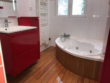 Holiday Rental for 16 People in Croix-Chapeau, La Rochelle region, Photo 4