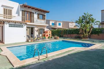 Luxus-Finca für 4 Personen, mit Pool und Garten sowie Balkon in Portocolom
