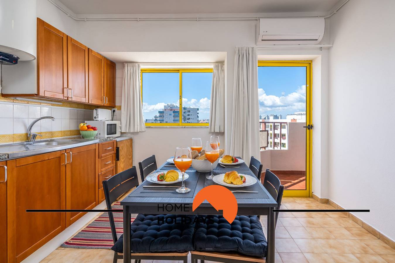 Ganze Wohnung, #303 Atlantida Apartment | Beach Nearby in Praia da Rocha, Portimão